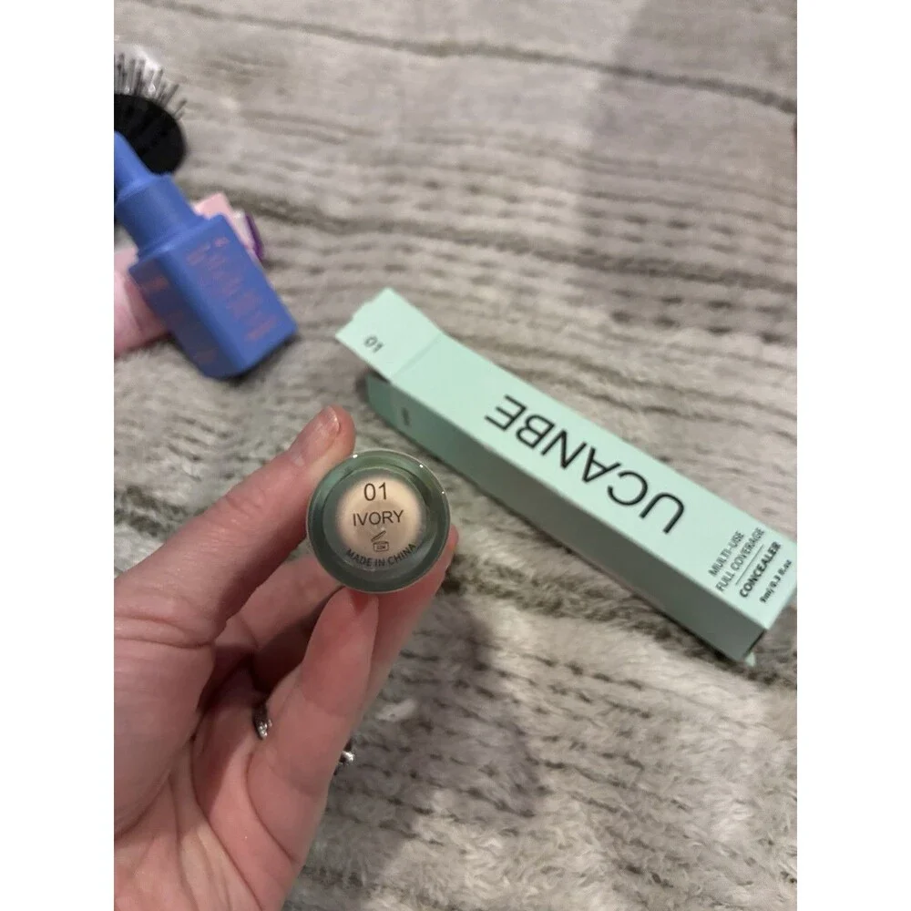 New UCANBE Stay-Put Full Coverage Concealer, Long-Wear, 01 LIGHT IVORY